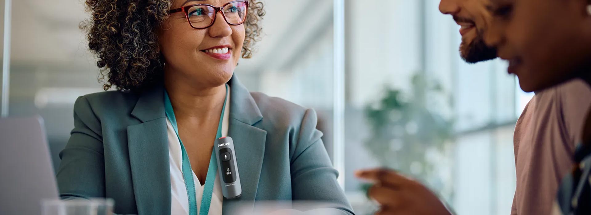 Philips SpeechLive Legal AI Assistant: la IA que transforma dictados en documentos jurídicos