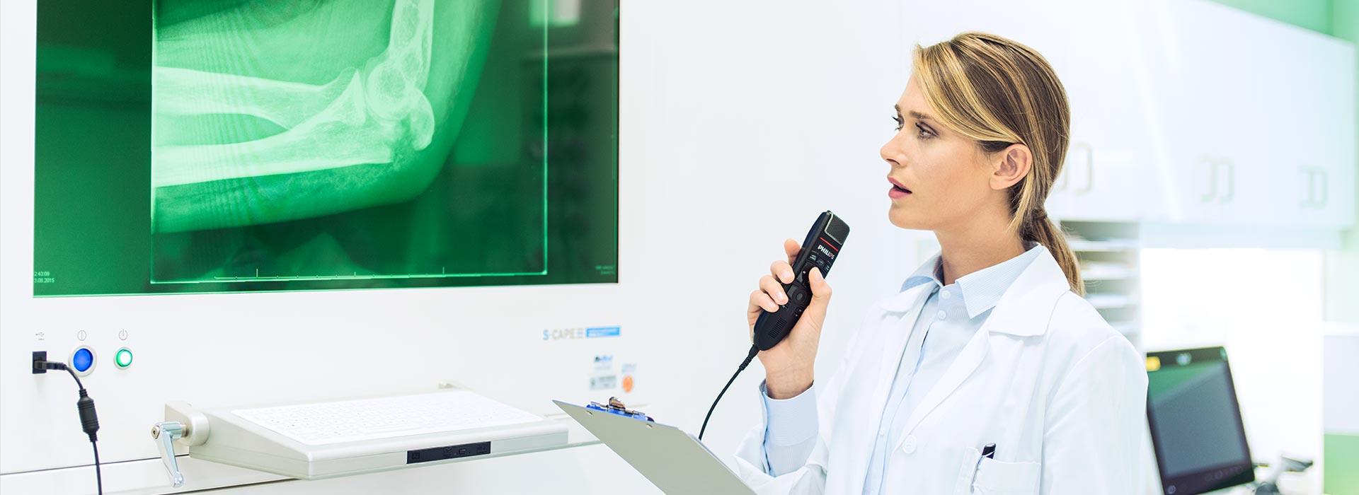 Dragon Medical One: el reconocimiento de voz médico que transforma la documentación clínica